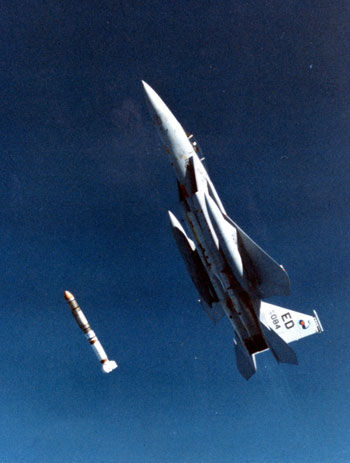 ķl(wi)Ǽg(sh)l(f)չh(yun)DF-15l(f)ASM-135l(wi)ǌ(do)